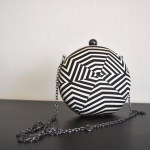 3/$15 Parfois Round Evening Party Clutch w Chain